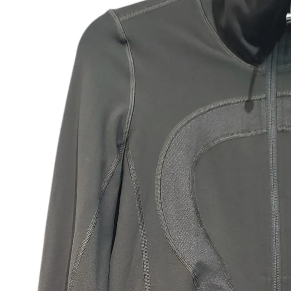 Lululemon In Stride To-and-From Jacket Army Green Size 4 GUC - Picture 4 of 8